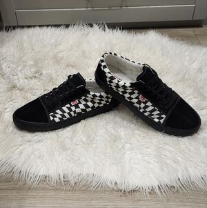 NEW Ecko Unlimited Black and White Checkered Sneakers